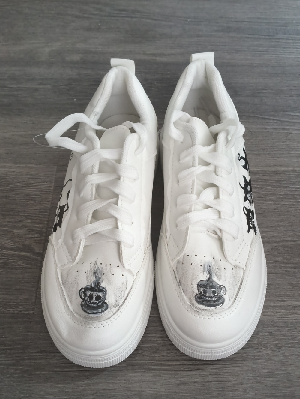 Men's White Lace-Up Sneakers with Black Graphic Detail